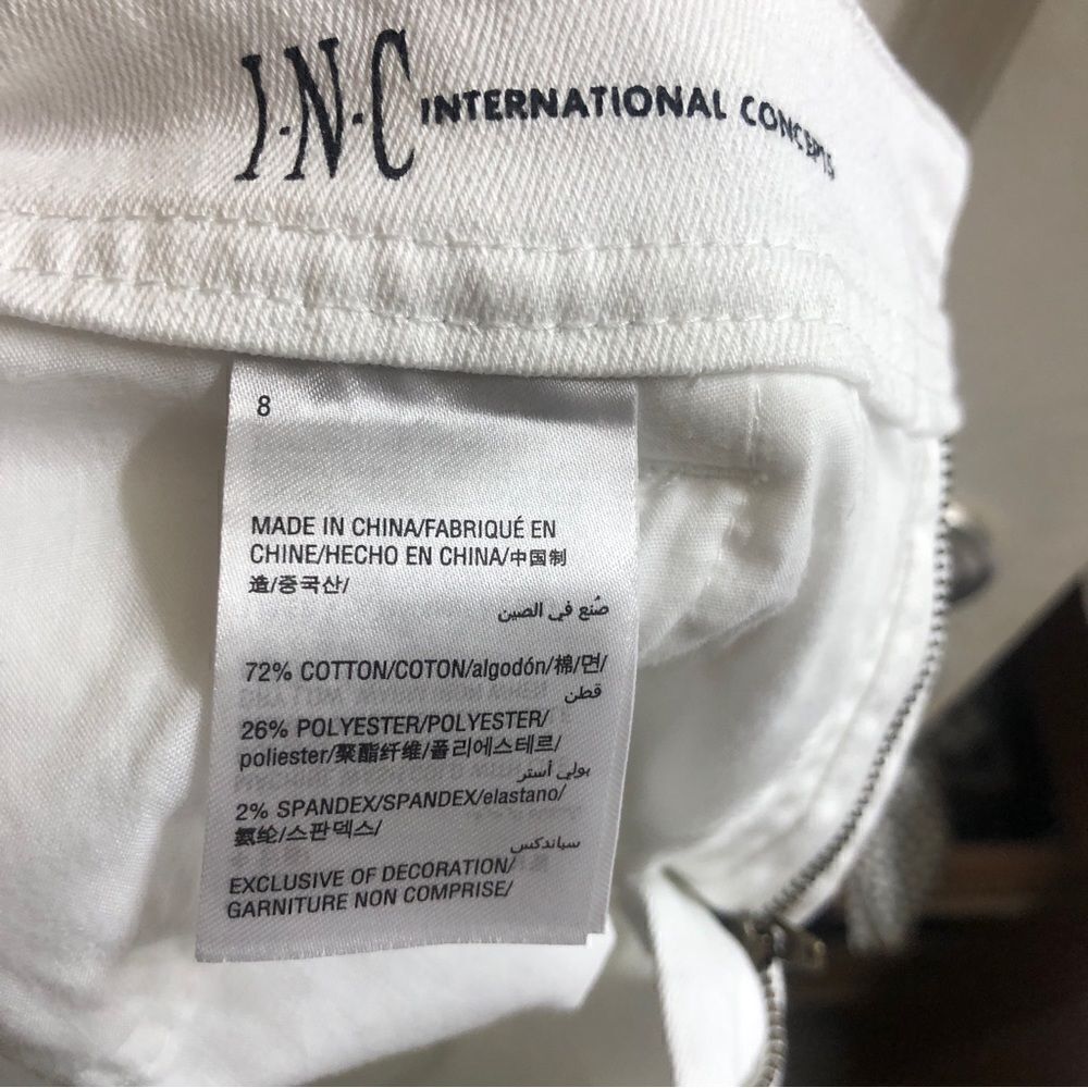 INC International Concepts Women's White Mid Rise Cropped‎ Jeans. - Picture 4 of 7